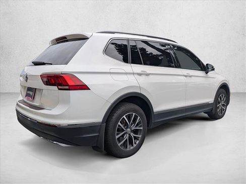 Used 2020 Volkswagen Tiguan SE image 5