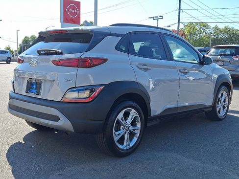 Used 2023 Hyundai Kona SEL w/ Cargo Package image 4