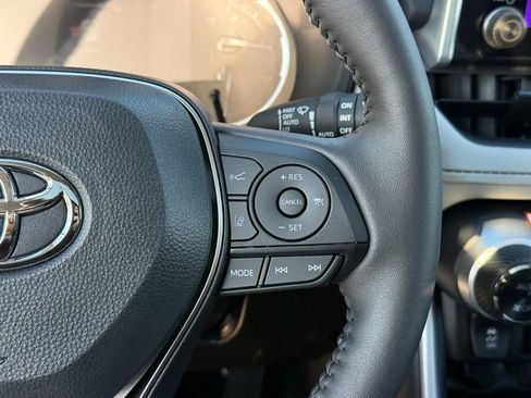 New 2025 Toyota RAV4 XLE image 18
