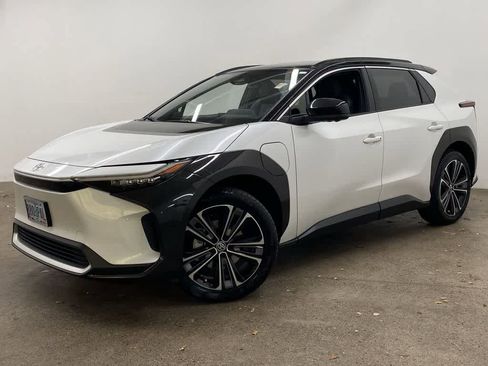 Used 2023 Toyota bZ4X Limited image 1