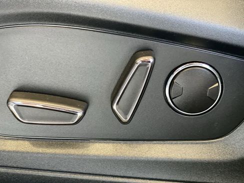 Used 2020 Ford Explorer Limited w/ Class III Trailer Tow Package image 15