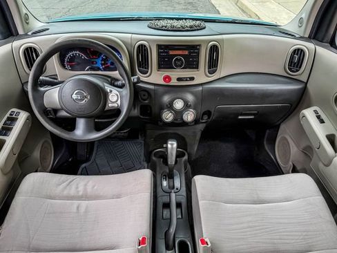 Used 2009 Nissan Cube 1.8 S w/ Interior Designer Pkg FWD image 6