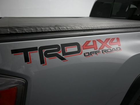 Used 2021 Toyota Tacoma 4x4 Double Cab image 2