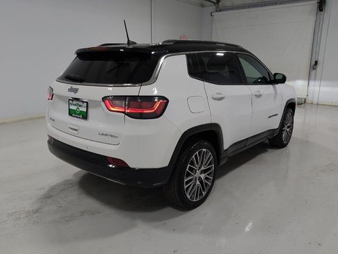 Used 2023 Jeep Compass Limited w/ Elite Group AWD/4WD image 9