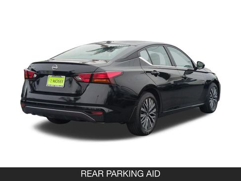 New 2026 Nissan Altima 2.5 SV FWD image 9