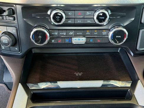 Used 2025 Ford F350 King Ranch w/ FX4 Off-Road Package AWD/4WD image 23