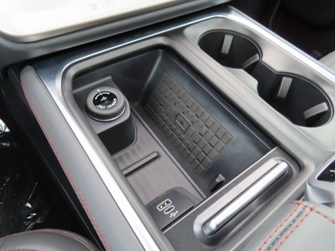 New 2025 Ford Expedition Max Active image 16