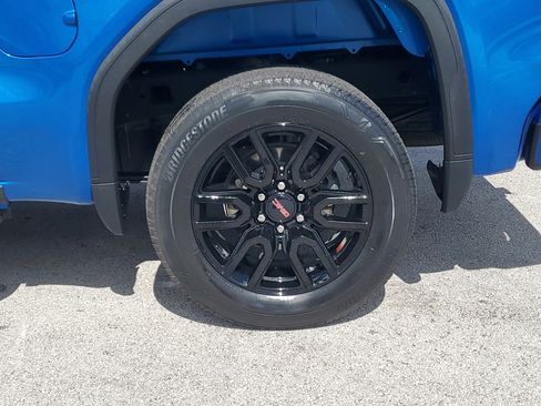 Used 2023 GMC Sierra 1500 Elevation image 25