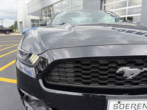 Used 2017 Ford Mustang Premium RWD image 22