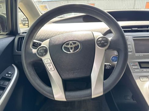 Used 2015 Toyota Prius Three image 14