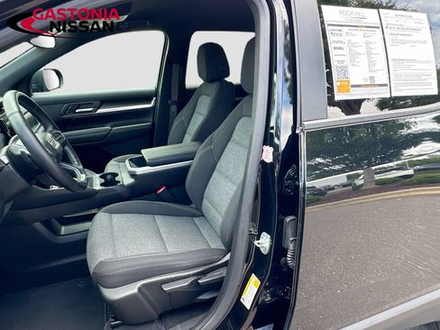 Used 2025 GMC Terrain Elevation AWD/4WD image 25
