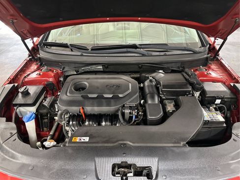 Used 2017 Hyundai Sonata Sport w/ Cargo Package FWD image 10