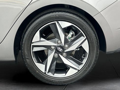 Certified 2023 Hyundai Elantra SEL w/ Convenience Package FWD image 28