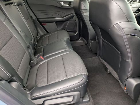 New 2024 Ford Escape SE image 42