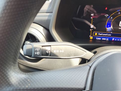 Used 2023 Chevrolet Colorado Trail Boss w/ Technology Package image 30