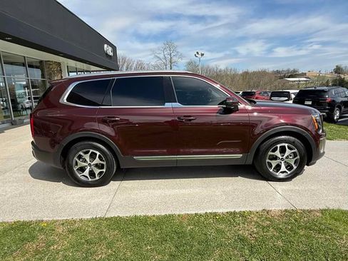 Used 2022 Kia Telluride EX w/ Towing Package image 23