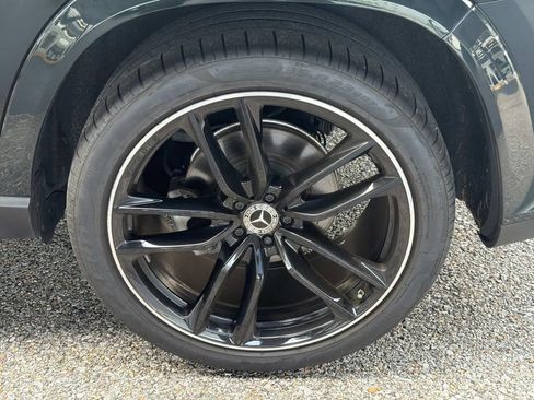 Used 2024 Mercedes-Benz GLS 450 4MATIC image 4