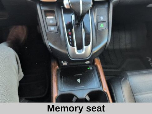 Used 2022 Honda CR-V Touring image 6