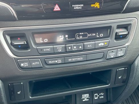 Used 2023 Honda Passport TrailSport image 16