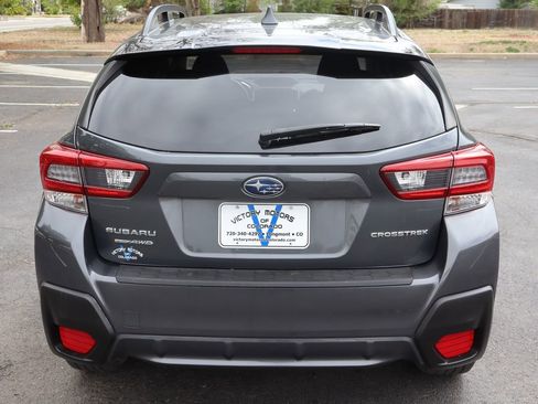Used 2020 Subaru Crosstrek 2.0i Premium w/ Moonroof Package 1 AWD/4WD image 6