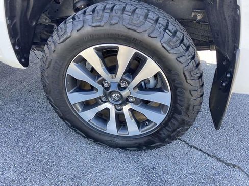 Used 2021 Toyota Tundra Limited w/ Limited Premium Package image 9