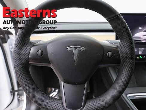 Used 2022 Tesla Model Y Long Range AWD/4WD image 10