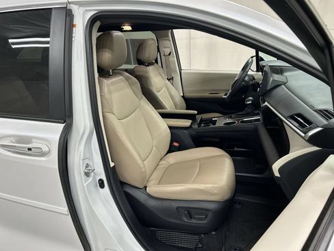 Used 2023 Toyota Sienna XLE w/ XLE Plus Package AWD/4WD image 25