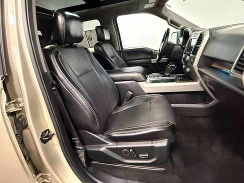 Used 2017 Ford F150 Lariat w/ Equipment Group 502A Luxury AWD/4WD image 13