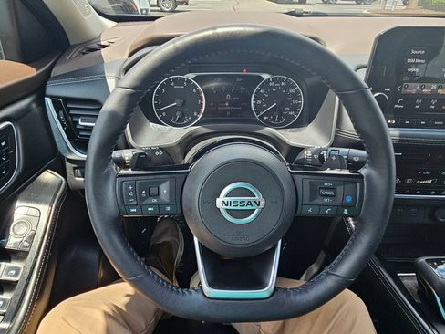 Certified 2021 Nissan Rogue SL w/ Premium Package AWD/4WD image 22