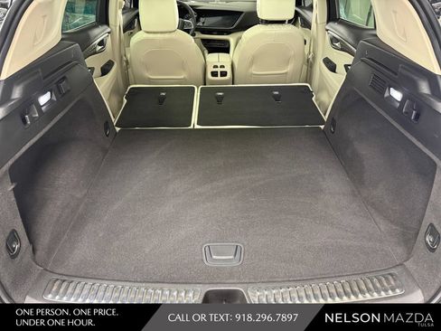 Used 2021 Buick Envision Avenir w/ Technology Package II FWD image 41