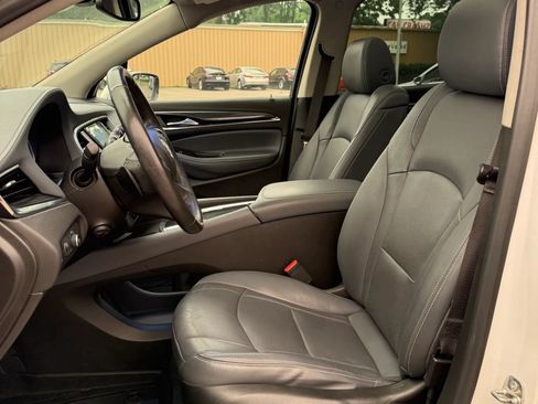 Used 2021 Buick Enclave Premium w/ Sun and Sites Package AWD/4WD image 27
