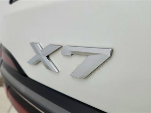 Used 2025 BMW X7 xDrive40i w/ M Sport Package image 17