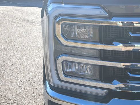 New 2026 Ford F250 Lariat w/ Lariat Premium Package AWD/4WD image 8