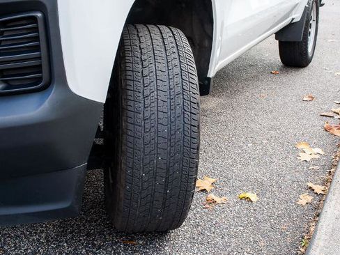 Used 2023 Chevrolet Colorado W/T image 9