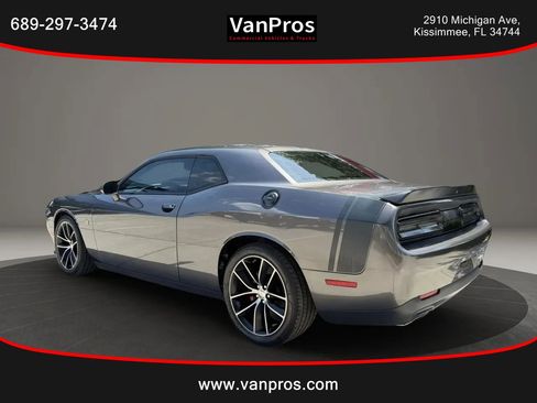 Used 2015 Dodge Challenger R/T Scat Pack w/ Leather Interior Group RWD image 3