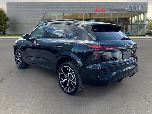 New 2026 Audi Q3 quattro 2.0T AWD/4WD image 5