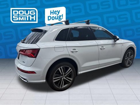 Used 2020 Audi Q5 e Premium Plus w/ Premium Plus Package AWD/4WD image 5