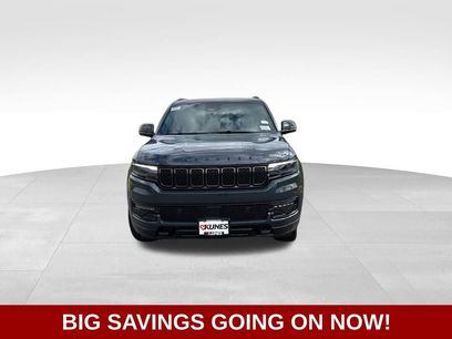 New 2025 Jeep Wagoneer Series II w/ Convenience Group I