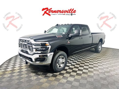 New 2026 RAM 2500 Tradesman w/ Chrome Appearance Group image 3