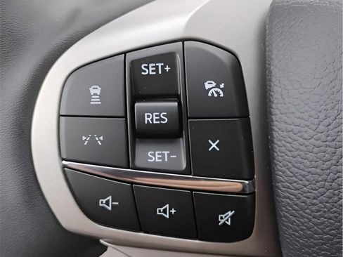 New 2026 Ford Explorer Active image 30