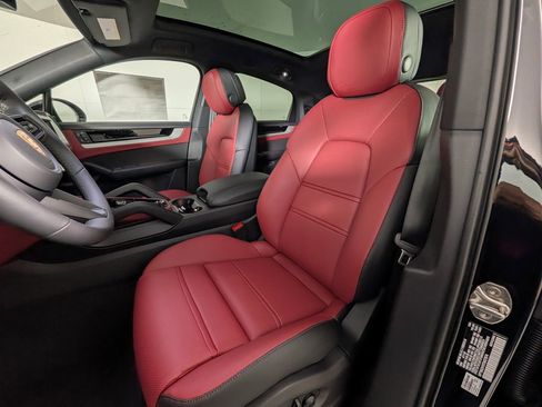 New 2026 Porsche Cayenne Coupe image 5