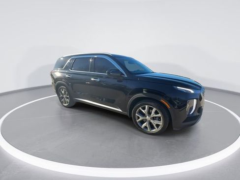 Used 2022 Hyundai Palisade SEL w/ Premium Package image 2