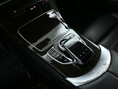 Used 2018 Mercedes-Benz GLC 43 AMG 4MATIC image 39