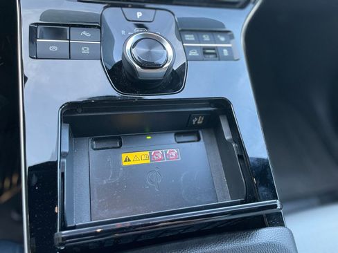 Used 2025 Subaru Solterra Touring w/ Touring Package image 15