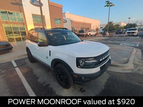 Used 2023 Ford Bronco Sport Outer Banks w/ Tech Package AWD/4WD image 4