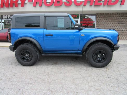 Used 2023 Ford Bronco Wildtrak AWD/4WD image 9
