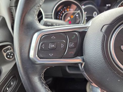 Certified 2022 Jeep Wrangler Unlimited Sahara image 32