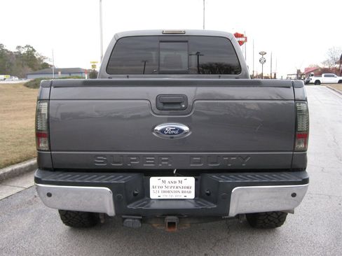 Used 2015 Ford F250 Lariat w/ Chrome Package image 6