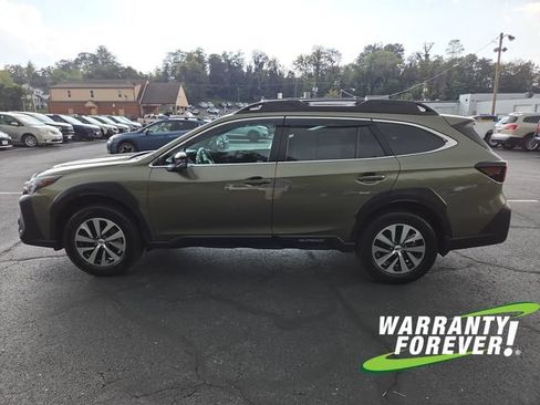 Used 2024 Subaru Outback Premium AWD/4WD image 4