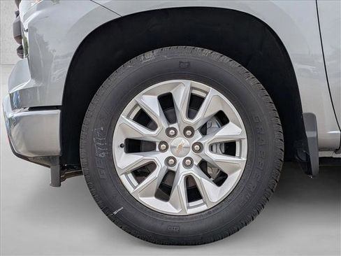 New 2025 Chevrolet Silverado 1500 Custom RWD image 18